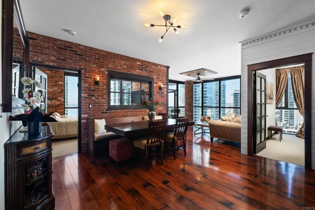 Photo - 1240 India St Unidad 1800