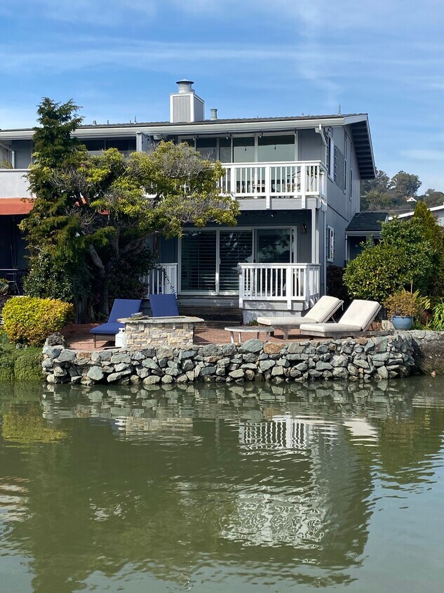 Photo - 39 Royal Ct (San Rafael, CA)