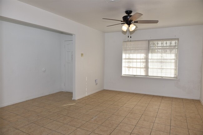 Building Photo - 6414 Grape St