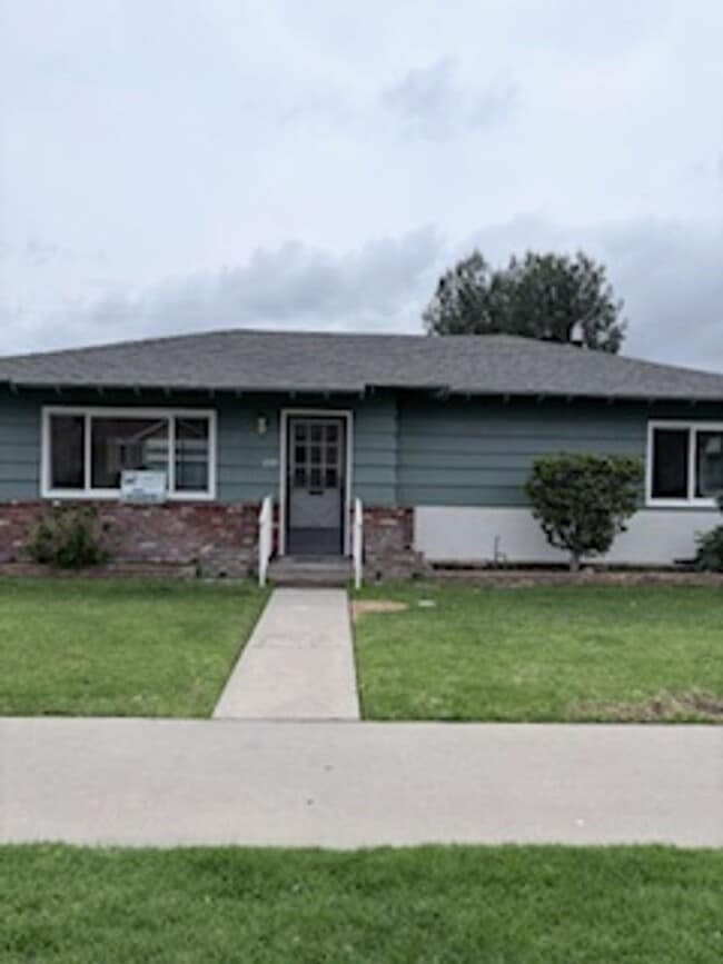 Building Photo - 228-230 E Puente Street Unit 230 E Puente