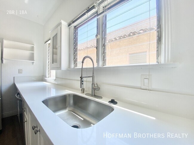 Photo - 362 1/2 N Sierra Bonita Ave-