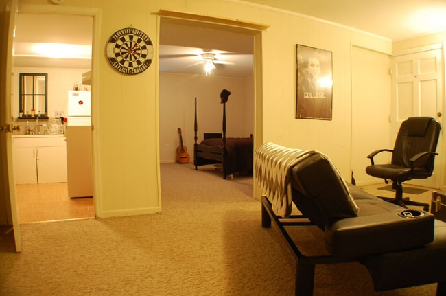 Building Photo - 610 Terrell Mill Road SE