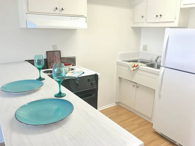 Photo - Ocean West Apartments