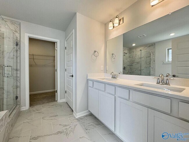 Photo - 306 Pond Spg Dr