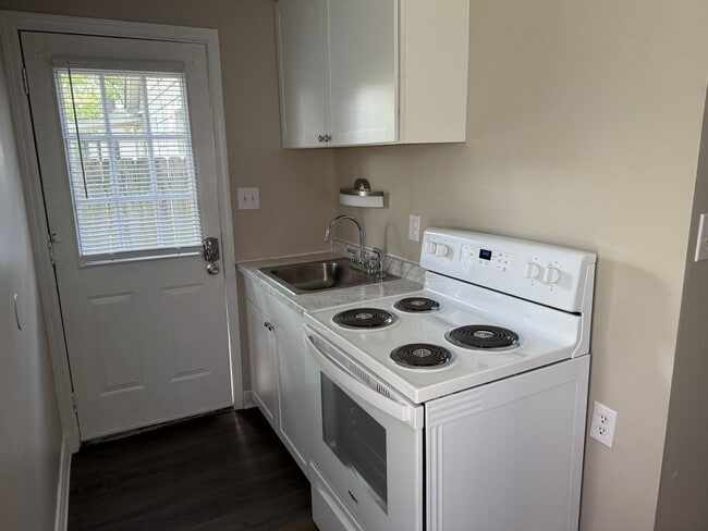 Photo - 2366-2368 Howey Road Unidad 2368 Howey Road