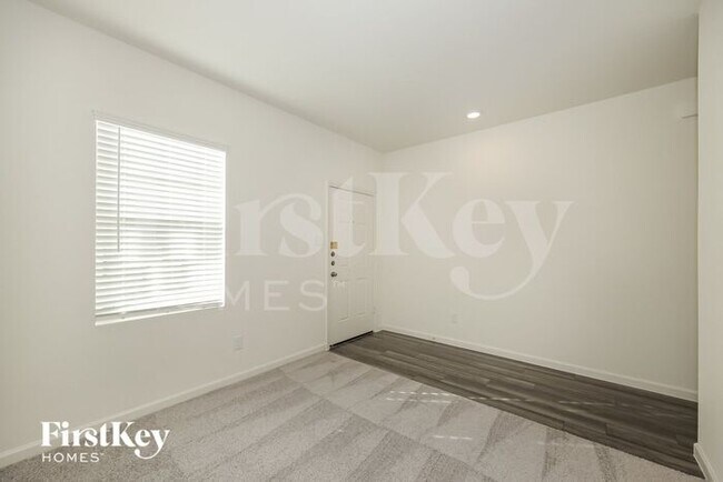Photo - 1812 Sandlin Dr