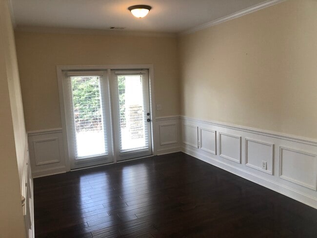 Dining room - 205 E Stableford Dr