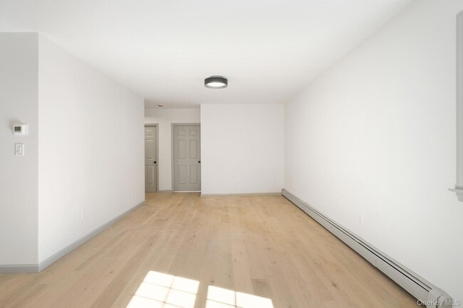 Photo - 7 N Dearman St