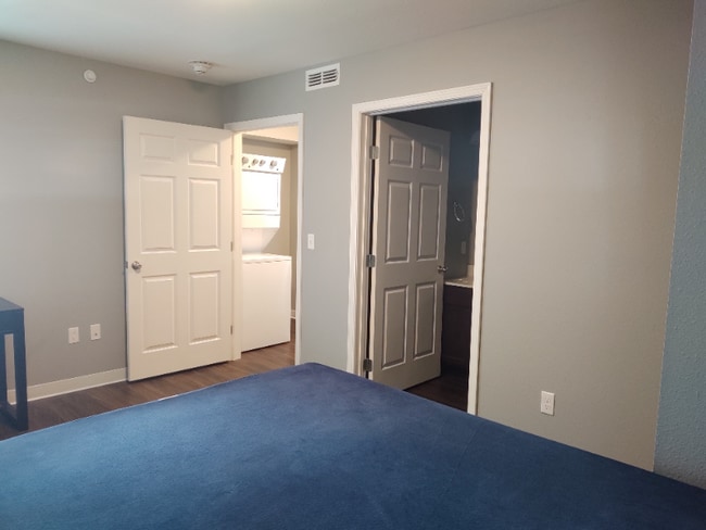 Photo - 825 Kirkwood Pkwy SW Unit 100