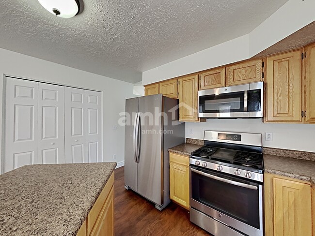 Photo - 2785 W 5350 S