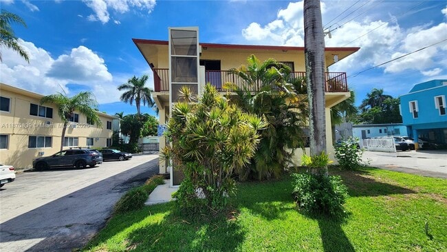 Building Photo - 513 S Ocean Dr Unit A Rental