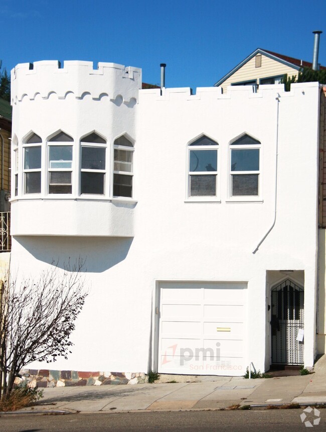 Building Photo - 2 Bd / 1 Ba Hillside Castle with Parking, ... Rental