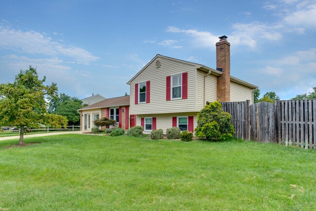 Front - 5471 Braddock Ridge Dr Unit UL1