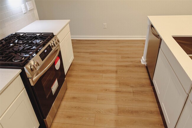 Photo - 8526 Blueberry Ash St