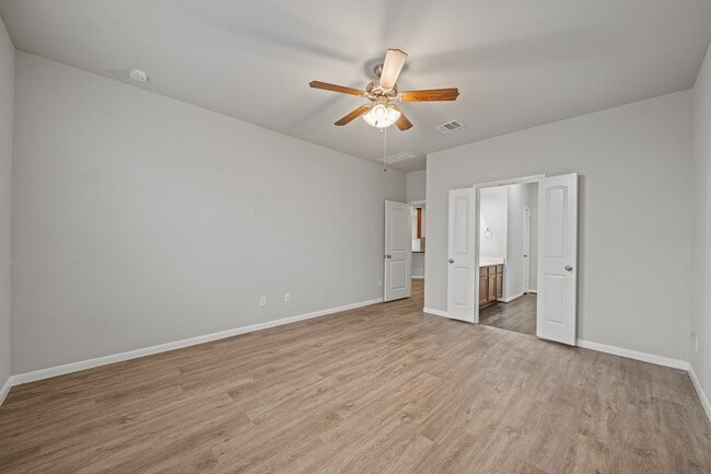 Photo - 13826 Andover Park Dr