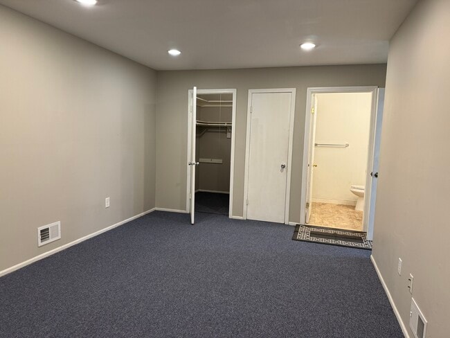 Photo - 99 Keystone Ct Unit 99A keystone court