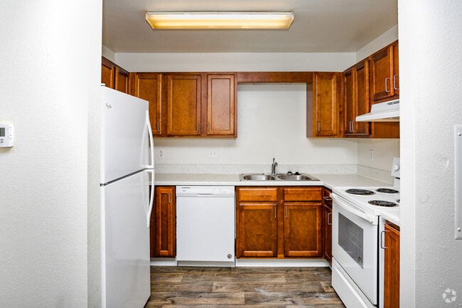 3 BR, 2 BA