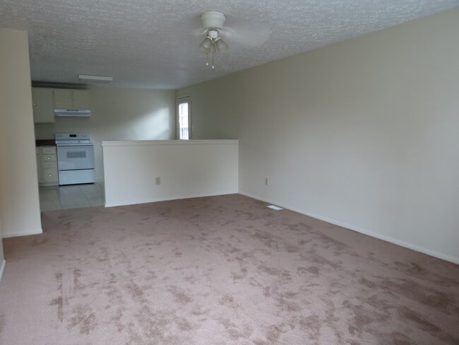 Photo - 2405 Strickland Dr