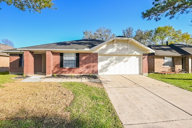 Building Photo - 4923 Bayboro Park Dr