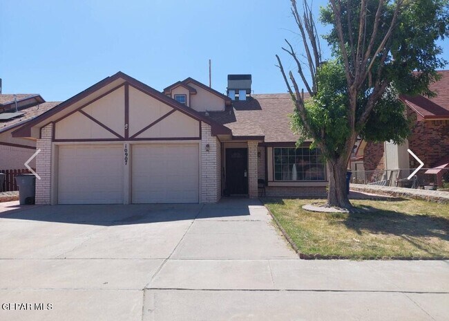 Photo - 10907 Yogi Berra Cir House