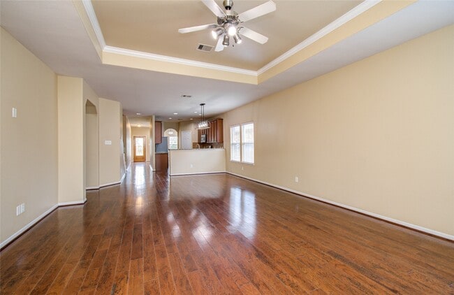 Building Photo - 17607 Memorial Falls Dr