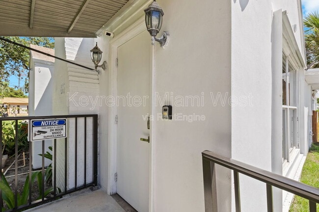 Photo - 699 S Federal Hwy