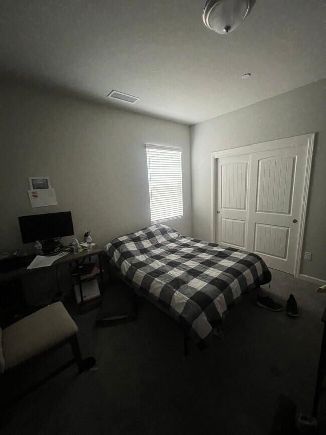 Photo - 6253 E Saginaw Way