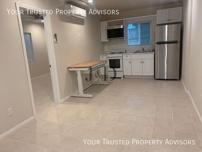 Building Photo - 3080-3090 WEBSTER AVE.-3090 WEBSTER AVENUE Unit 3090 WEBSTER AVENUE