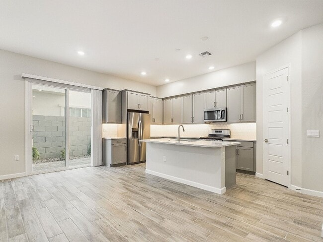 Photo - Luxe style in the heart of Arabella