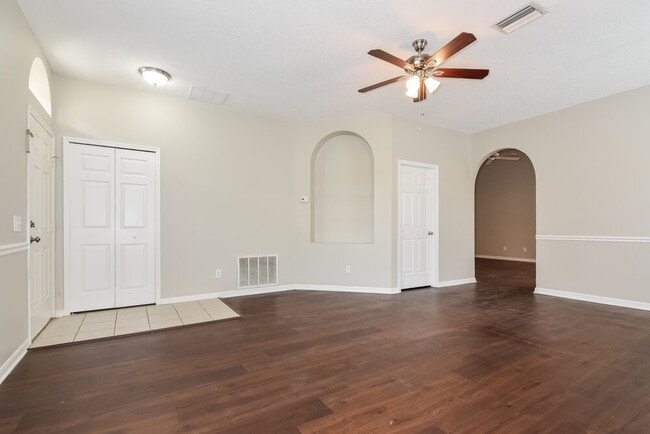 Photo - 18217 Brookpark Dr