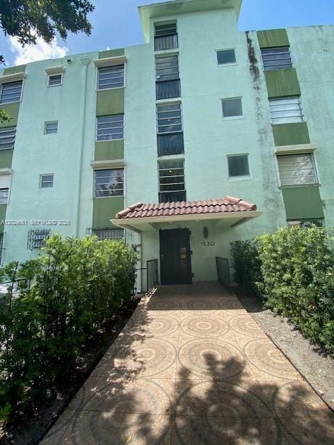 Building Photo - 1530 SW 2nd St Unit 101