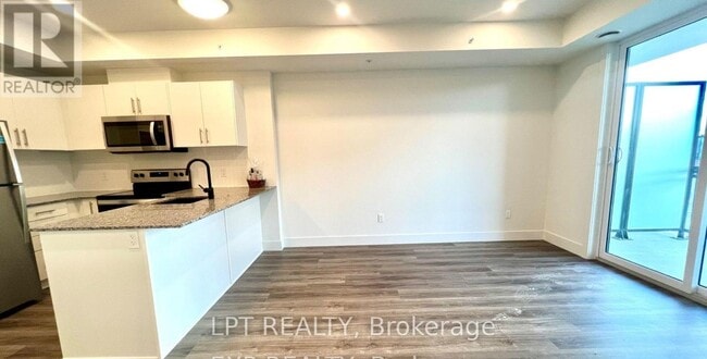 Photo - 103 Roger St Unit 415