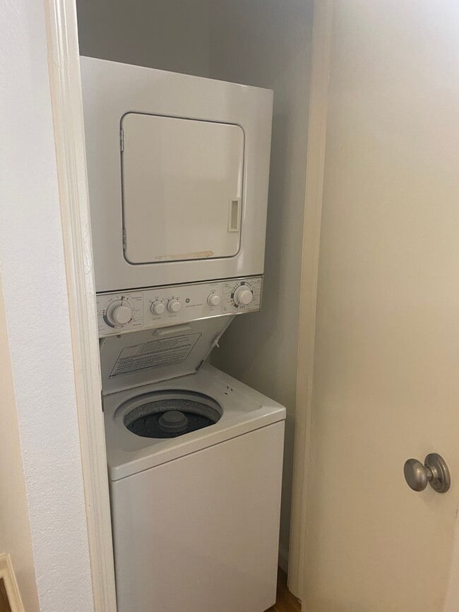 Photo - Marina Pointe One Bedroom Unit Unidad 094-MP 210