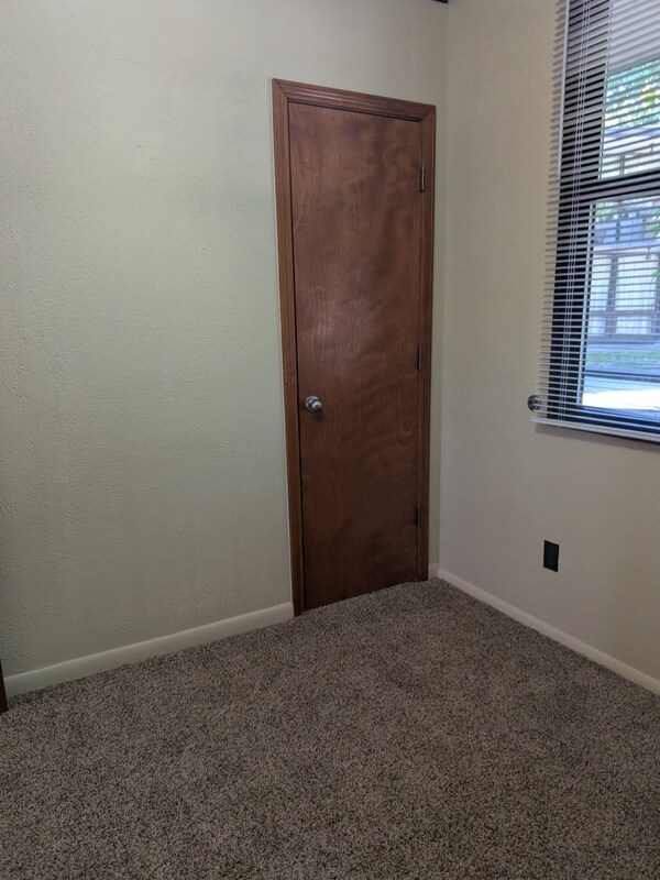 Photo - 7 S University Ave