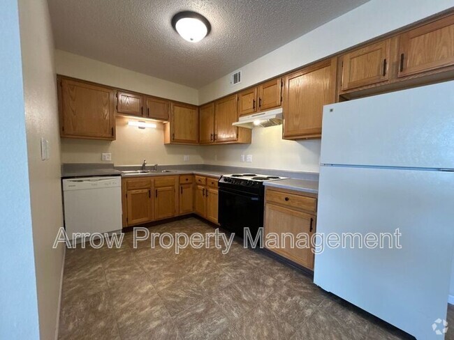 Building Photo - 1015 14th St Rental