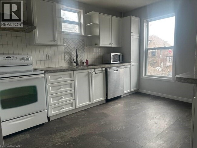 Photo - 64 Gage Ave S