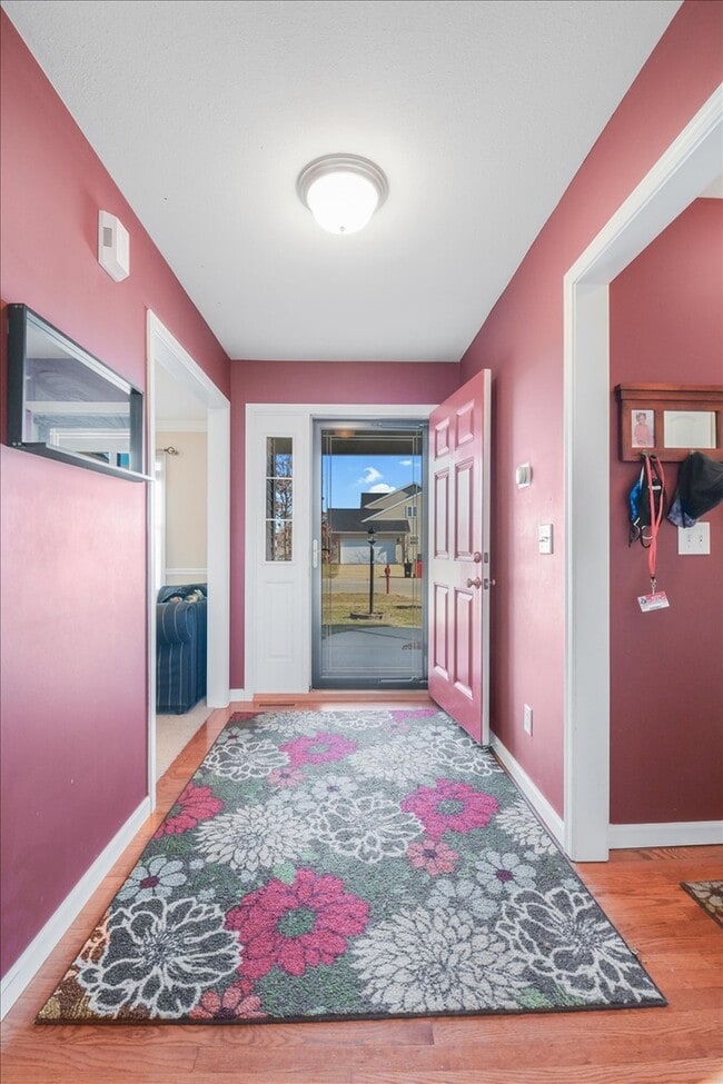 Photo - 705 Bergamot Dr