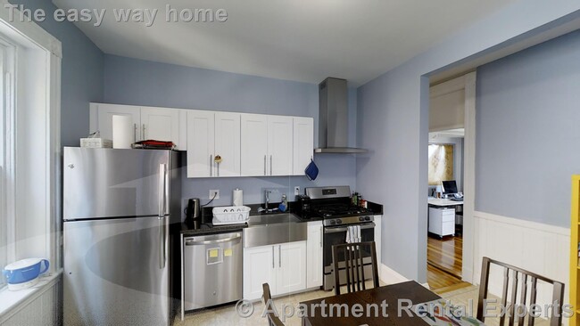 Photo - 147 Columbia St Apartment Unit #3L