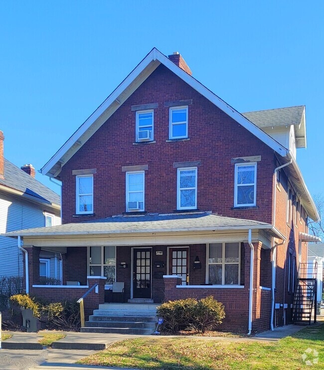 2212 #B Indianola Ave - 2212 Indianola Ave Unit 2212 b Rental