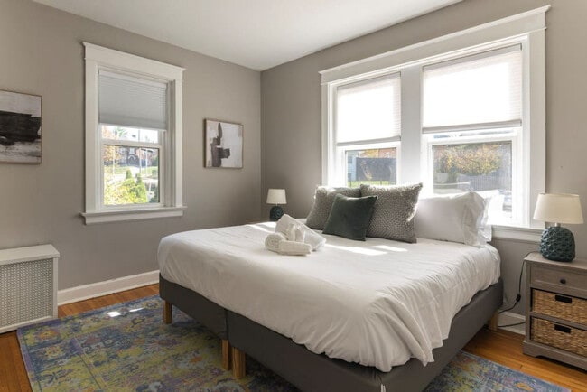 Photo - 2584 Madison Rd Unit ID1056072P