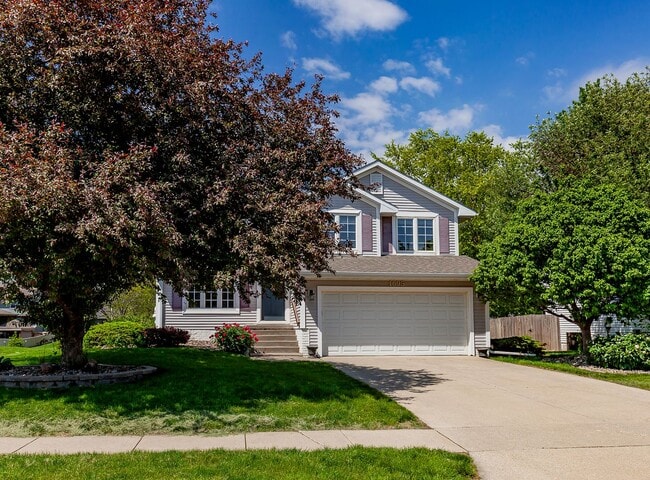 Photo - BEAUTIFUL 4-SEASONS ROOM!! 4 Bedroom, 3 Bathroom Home in Waukee!