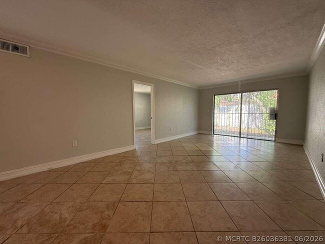 516 NW 179th St