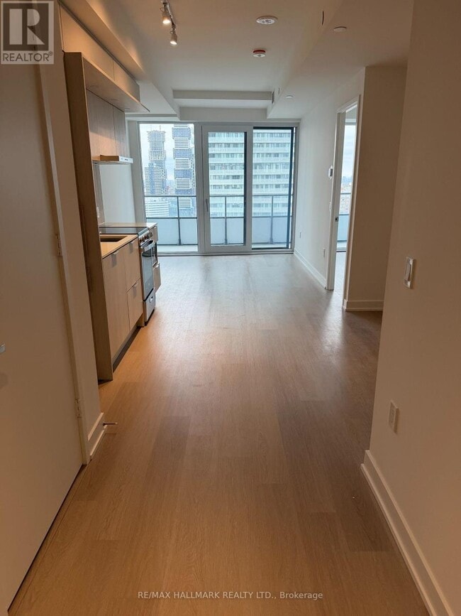 Photo - 448 Burnhamthorpe Rd W Unit 2306