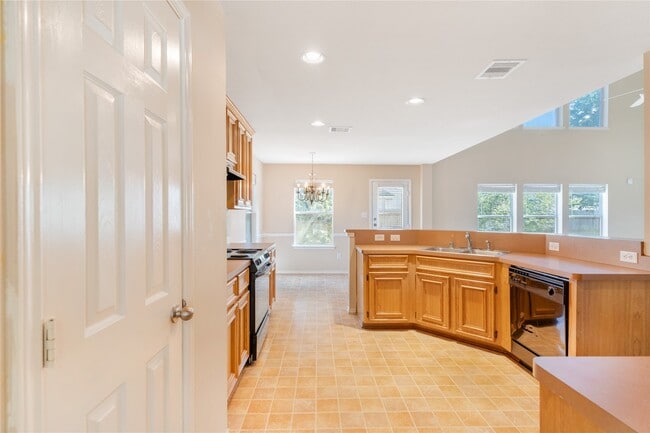 Building Photo - 4926 Lake Gladewater Ct