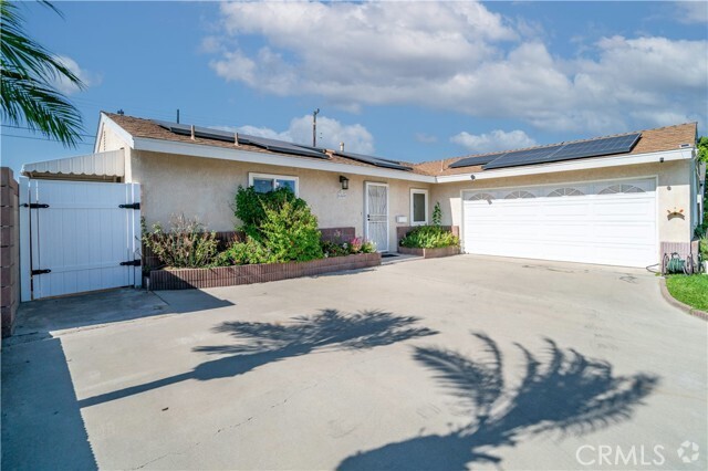 Building Photo - 6549 Mt Whitney Dr Rental