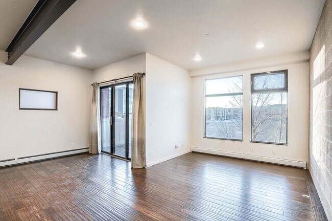 Photo - 11542 Colony Row