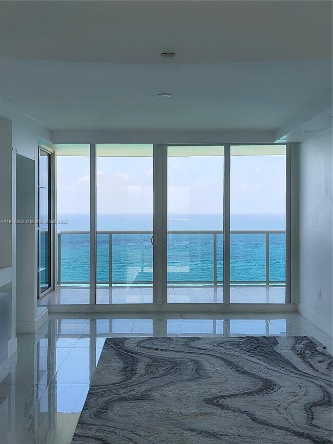 Photo - 19111 Collins Ave Unit 2906