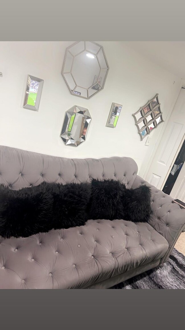 Photo - 212 Oakwood Pl Unidad Lower Level