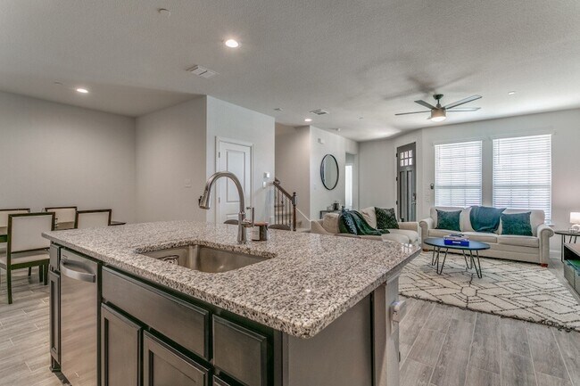 Photo - 5528 Kilmer Dr