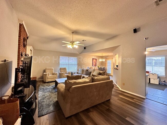 Photo - 17316 Valley Crst